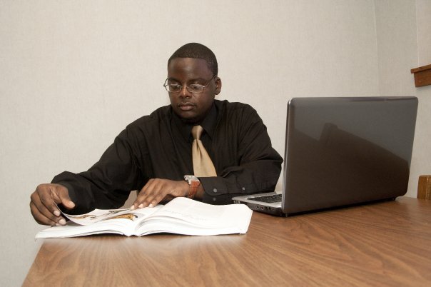 Date this athletic United States man David from Washington US2076