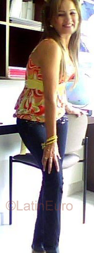 Date this exotic Colombia girl Martha Lucia from Bucaramanga CO689