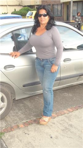 Date this young Colombia girl Maria Del. Carmen from Cali US2140