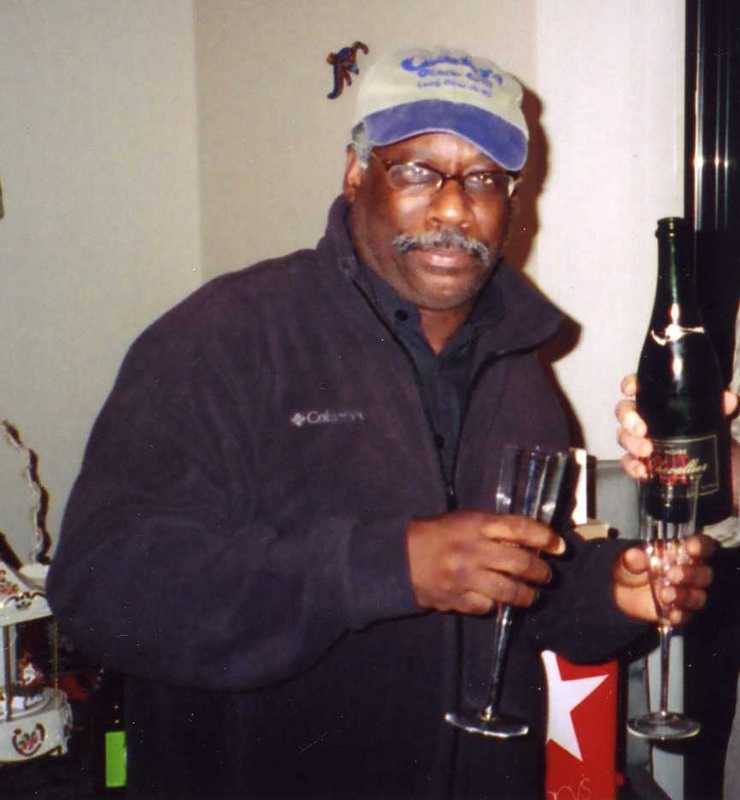 Date this sensual Dominican Republic man Blacksun from Seattle DO765