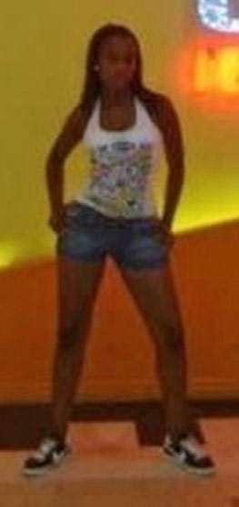 Date this hard body Colombia girl Diany from Cartagena CO711