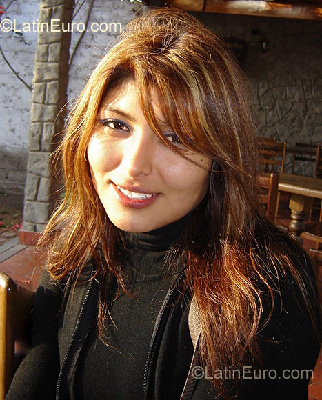 Date this good-looking Peru girl Ana Ribeiro from Lima PE85