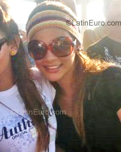 Date this pretty Colombia girl Maria Blanca from Mercedes CO735