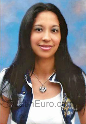 Date this delightful Colombia girl Aleyda from Santo Domingo CO743