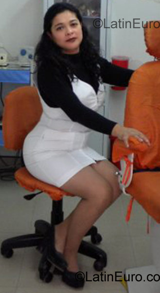 Date this tall Colombia girl Nancy from Bogota CO804