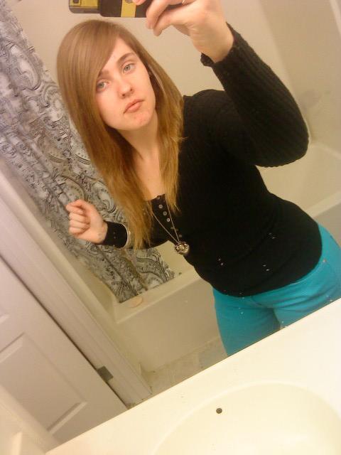 Date this young United States girl LMXFLAWSNALL from Riverside US2485