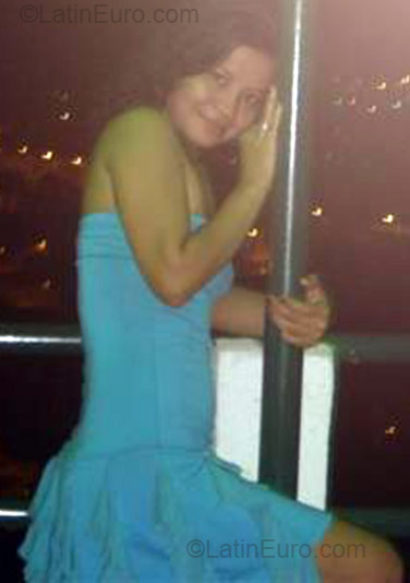 Date this beautiful Colombia girl Linssay from Girardot CO830