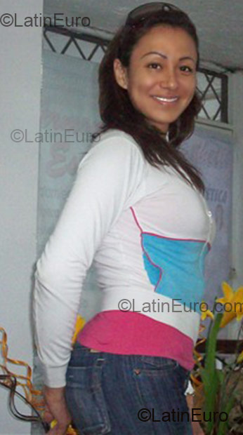 Date this tall Colombia girl Jackeline from Cali CO855