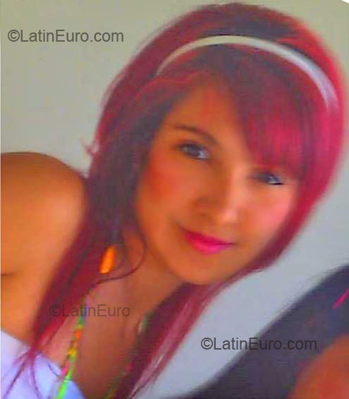 Date this happy Colombia girl Jessica from Medellin CO939