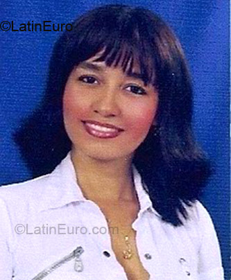 Date this cute Colombia girl Sara from Cartagena CO1003