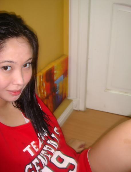Date this fun Philippines girl SincereLyka from Valencia City PH84