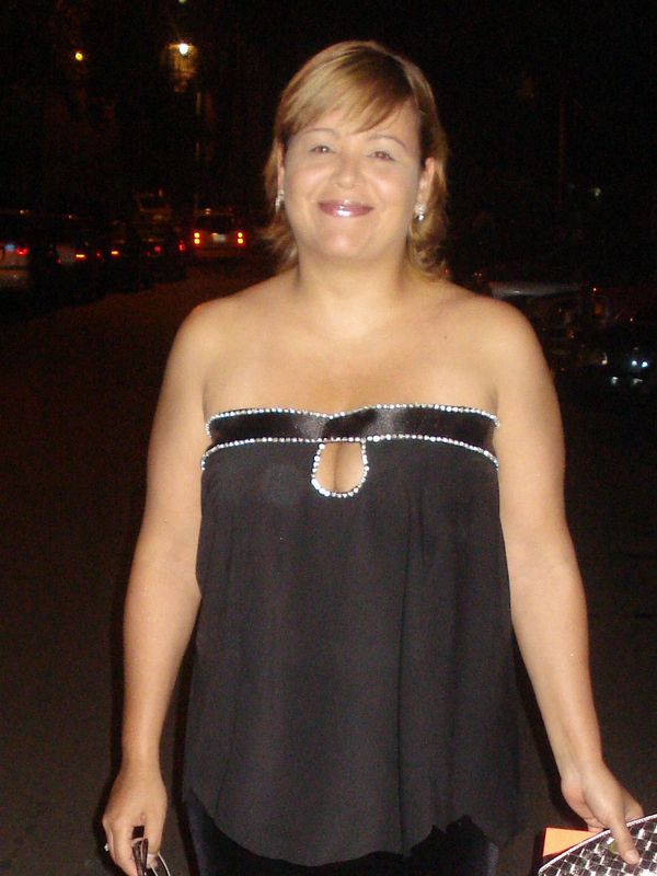 Date this gorgeous Colombia girl Elsa from Medellin CO1036