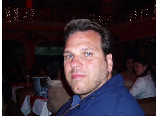 Date this tall United States man James from Chicago US3197