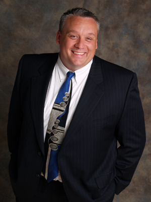 Date this happy United States man Eddy from Clare US3215