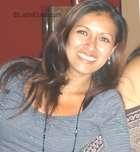 Date this pretty Peru girl Lisbeth from Lima PE112