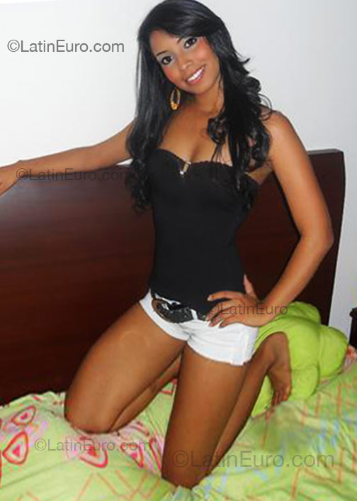 Date this cute Colombia girl Marilyn from Cali CO1253