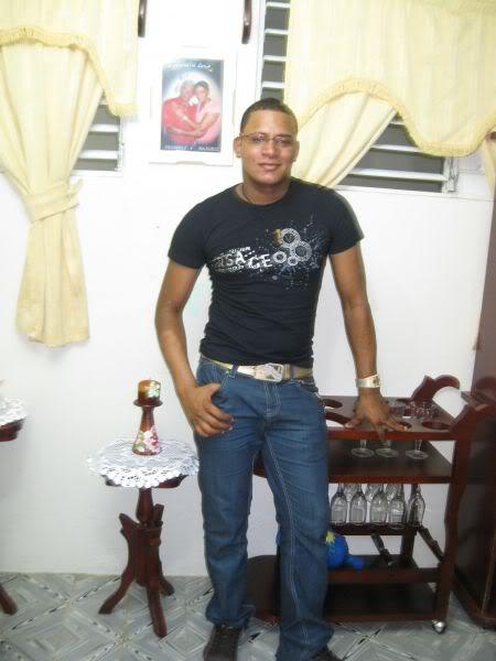 Date this exotic Dominican Republic man Amauris alexander from Santiago DO1387