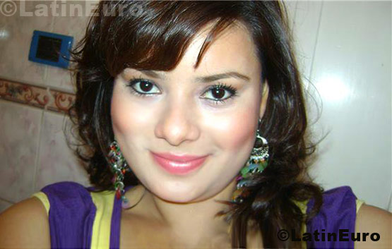 Date this good-looking Colombia girl Katherine from BARRANQUILLA CO1321