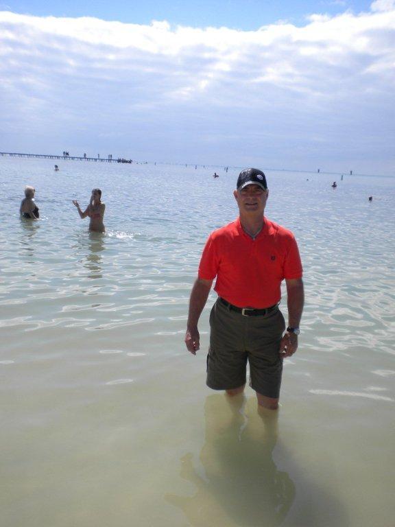 Date this good-looking United States man Skyking60 from Kansas City US3786