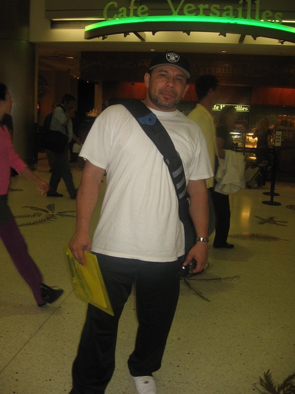 Date this gorgeous United States man Johnny69 from Allentown US3826