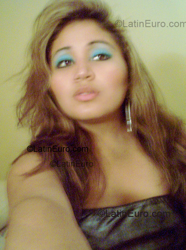 Date this gorgeous Peru girl Carolina from Lima PE126