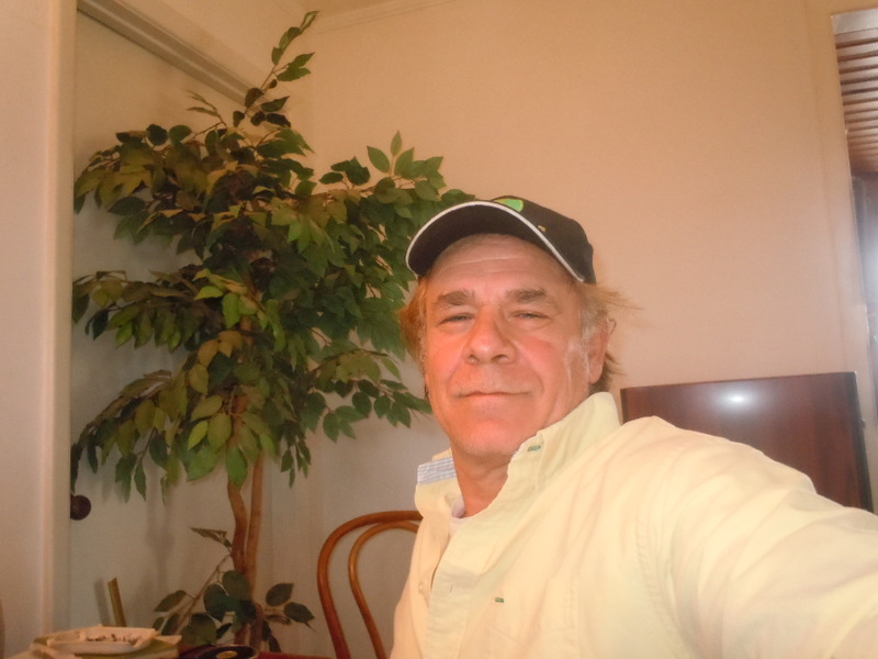 Date this lovely United States man Walter from Douglas, BR1792