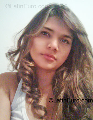 Date this delightful Colombia girl Jhoana from Medellin CO1707