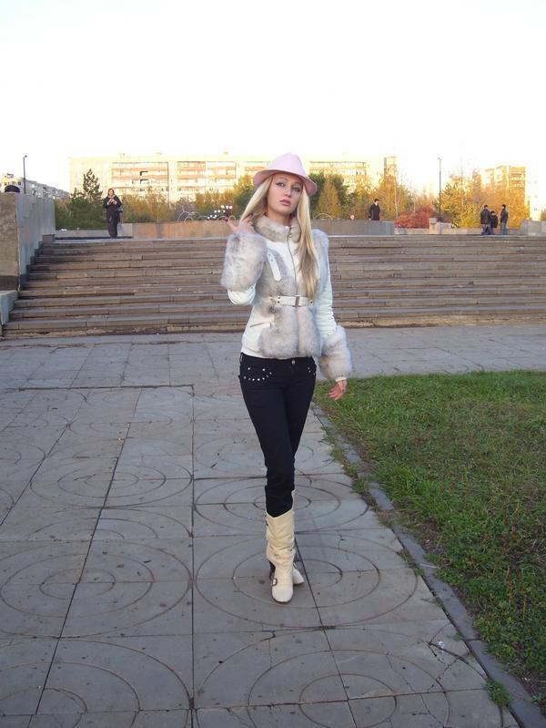 Date this fun Australia girl Jessica from Perth AU84