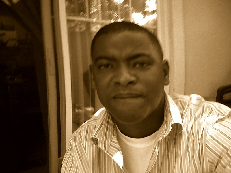 Date this stunning United States man Mike from san diego US4424