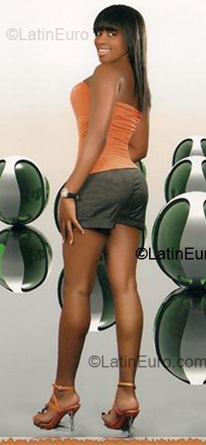 Date this funny Colombia girl Liny Victoria from Cali CO1799