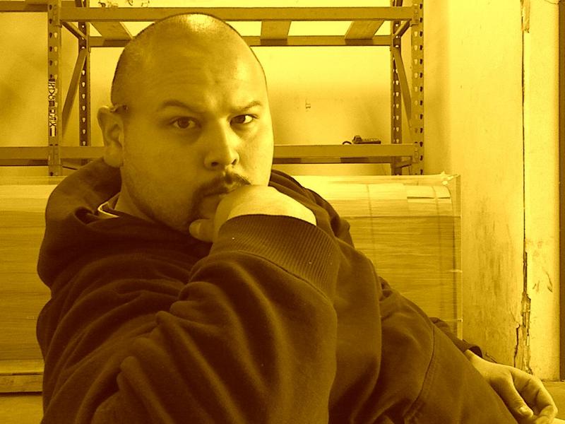 Date this voluptuous United States man Lil_ernie from Los Angeles US4579