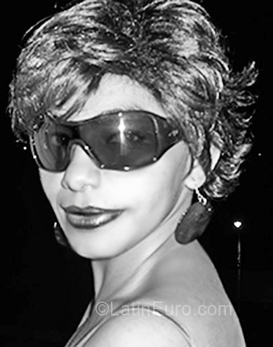 Date this tall Brazil girl Dani from Porto Alegre BR1932