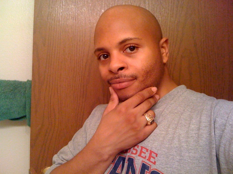 Date this athletic United States man Kenneth from Louisville US4638