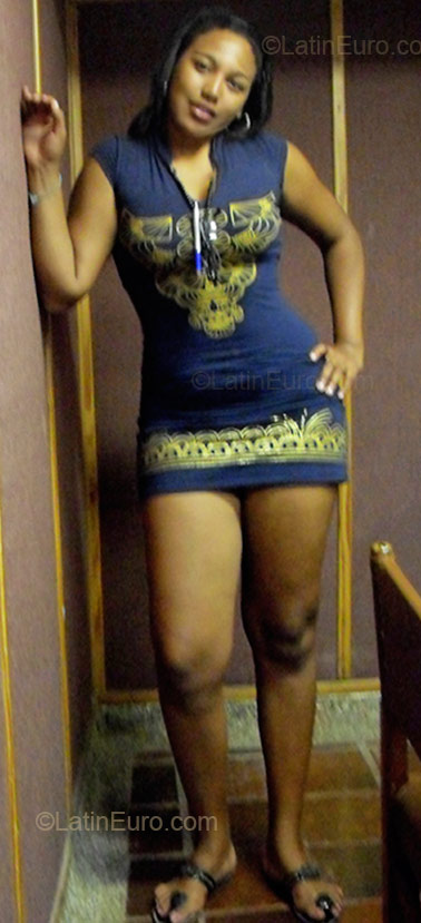 Date this hard body Colombia girl Vilma from San Andres CO1989