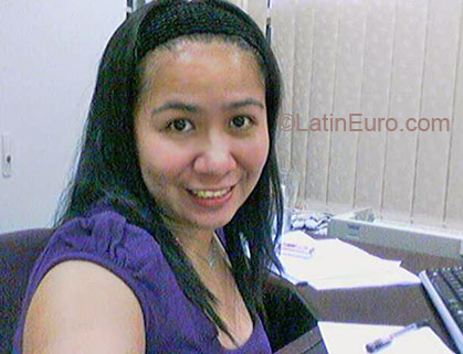 Date this athletic Philippines girl Ailyn.rs from Manila PH259