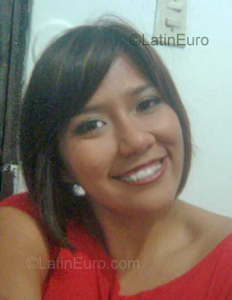 Date this hard body Peru girl Yochinita from Lima PE187