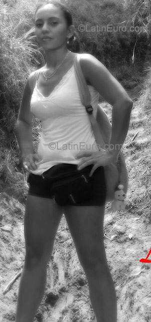 Date this hot Colombia girl Lisseth from Dosquebradas CO2556