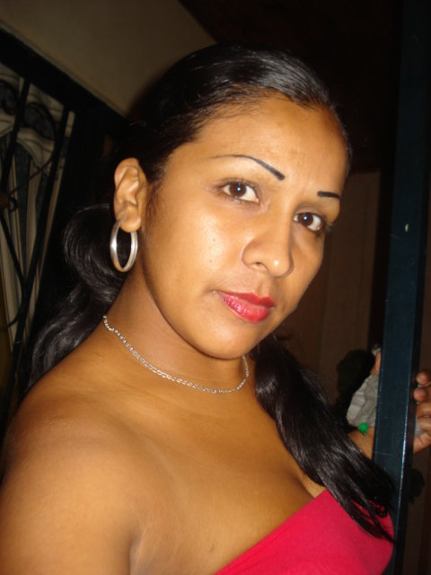 Date this funny Colombia girl Lina from Cali CO2858