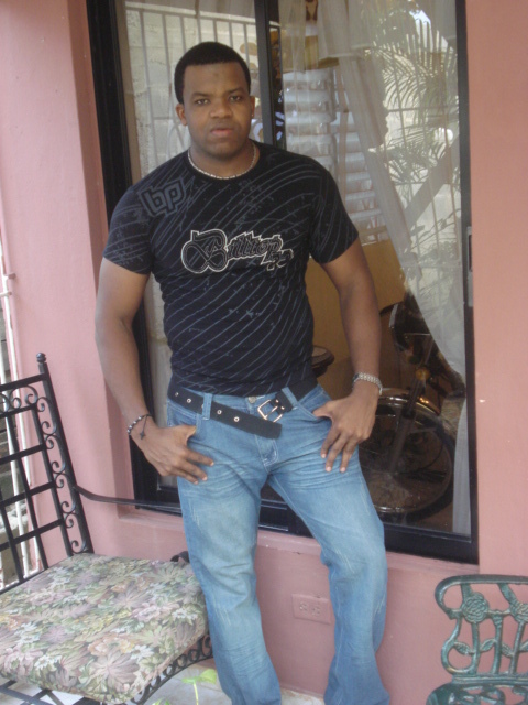 Date this delightful Dominican Republic man Carlos9999 from San Cristobal DO3215