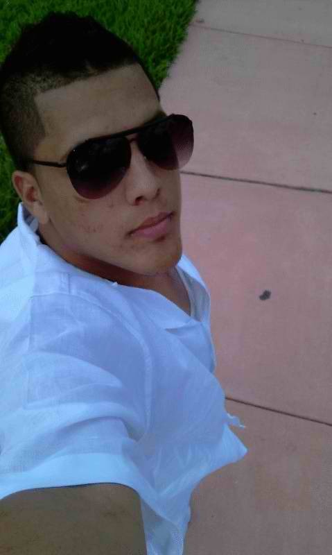 Date this attractive United States man X.miamiboy305.x from Miami US5290