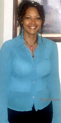 Date this athletic Brazil girl Alba from Natal BR2308