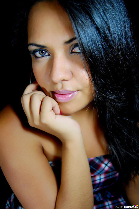 Date this funny Brazil girl Amandinne from Joao Pessoa BR2313