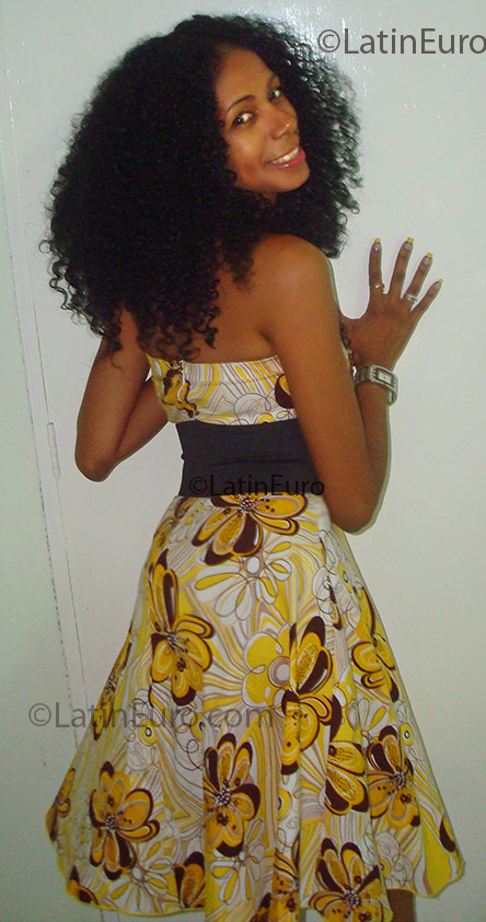 Date this exotic Dominican Republic girl Manuela from Santo Domingo DO3319