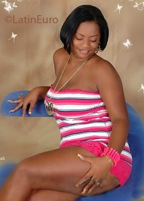 Date this beautiful Dominican Republic girl De from San Pedro De Macoris DO3338