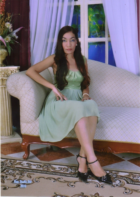 Date this fun Dominican Republic girl Emma josefina from Santo Domingo DO3354