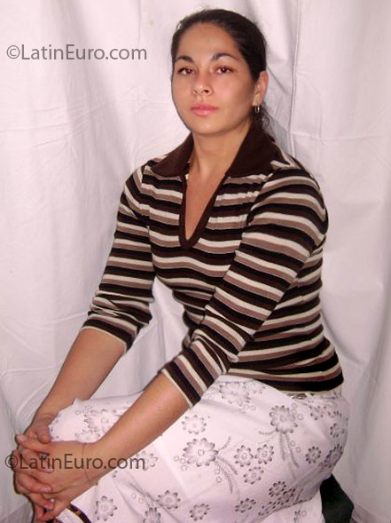 Date this gorgeous Colombia girl Liliana from Medellin CO2958