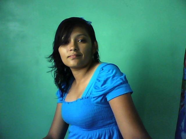 Date this georgeous Honduras girl Kenia from El Progreso HN99