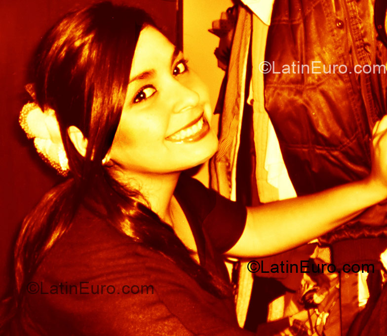 Date this fun Peru girl Natalia from Lima PE220