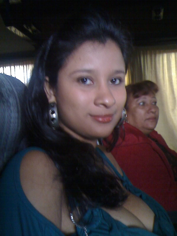 Date this hot Honduras girl Yeny from Olanchito HN268