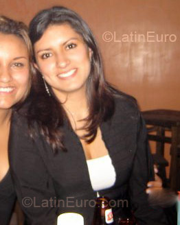 Date this voluptuous Colombia girl Adriana_jr from Bogota CO3184